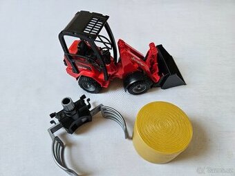 Bruder - traktor nosič sena s nakladačem
