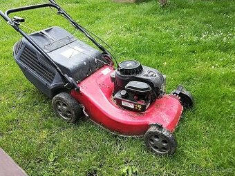 sekačka briggse&stratton s pojezdem - 1