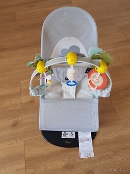 Lehátko / houpátko BabyBjörn Balance Soft Mesh