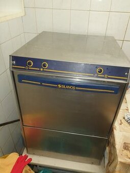 Myčka pro restaurace