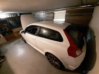 Volvo C30 na ND nebo opravu.