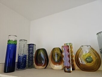 SBÍRÁM STARÉ VÁZY, RETRO SOŠKY, FIGURKY, HUTNÍ SKLO