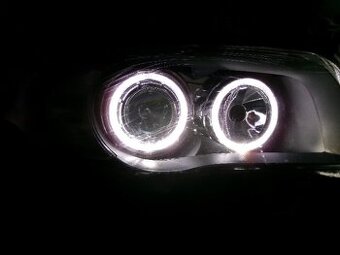 BMW E-81,82,87,88 - přední světla s ANGEL EYES , LED