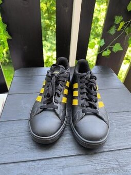 Tenisky Adidas 37