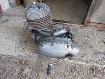 Motor Jawa (snad) 175 malá kývačka 356