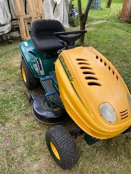 Zahradní traktor zn. MTD