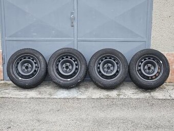 Sada kol s pneumatikami Barum Polaris 215/60 R16 - 1