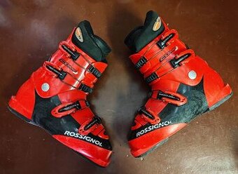 Lyžáky & Lyžařské boty ROSSIGNOL Comp vel. 26,5cm, bota 305
