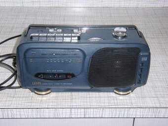 Prodám RADIOCASEŤÁK zn. LEVIS