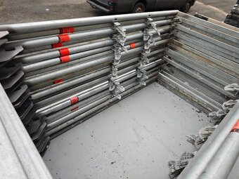 Lešení Layher blitz 109, široké rámy na 3 podlahy