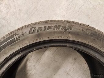 Zimní pneumatiky Gripmax, 235/45/R18, Cena za oba kusy