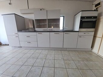 Kompletní kuchyně NOBILIA GREY MATT vč. spotřebičů
