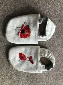 Barefoot capáčky baBice s výšivkou vlčí mák, velikost EU: 25