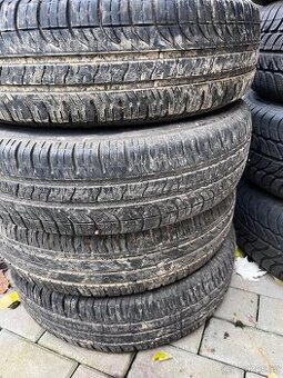 Pneu 155/65 R14