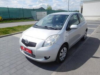Toyota Yaris 1.0 VVTi Base, 51 kW, Klima