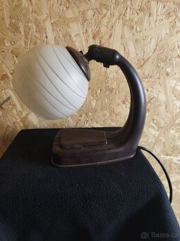 Bakelitová lampička