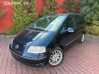 VW Sharan 2.0 TDI 103kW,Tažné,7.Míst,digi.klima.