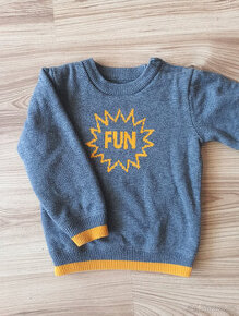 Chlapecký svetřík,trička