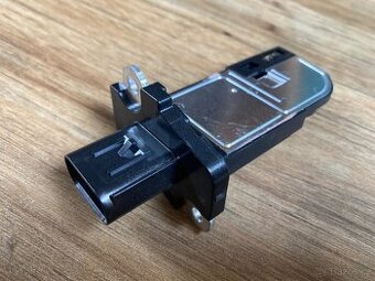 váha vzduchu Mustang V8