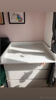 Přebalovací nástavec na komodu MALM