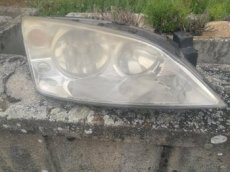 Přední reflektor Ford mondeo rv 2005