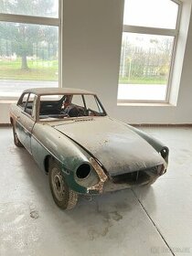 MG B GT