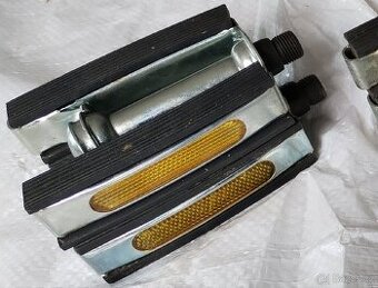 Originál pedály Babetta, uloženky