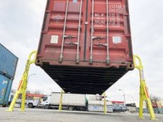 Přídavné nohy na lodní kontejner - překládání kontejneru č.7 - 1