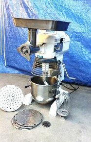 Univerzální kuchyňský robot Spar