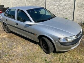 Prodám Opel Vectra B 1.6i 16V - 1