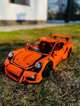 Porsche 911 GT3 rs - 1