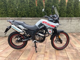 UM DSR adventure 125 TT