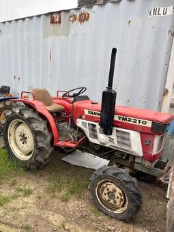 Malotraktor Yanmar 2210, traktor