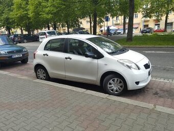 Toyota Yaris 1.0 - velmi hezká