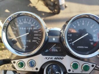 Yamaha xjr 1200