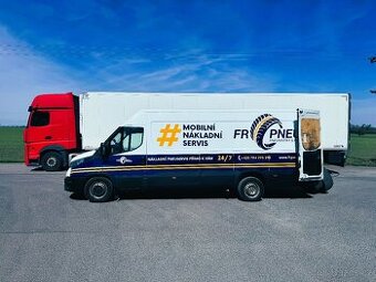 Mechanik mobilního pneuservisu pro pro nákladní vozy