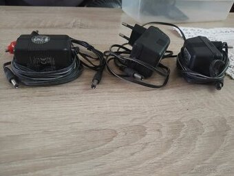nabíječky na staré telefony a ovladače