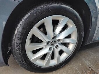 Sada kompletů kol Škoda Stratos 3V0601025C + sada letní pneu