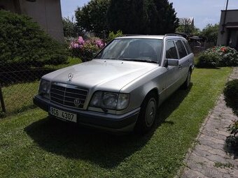 Mercedes-Benz 250 W124 250TD (93kW)