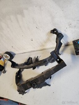 Bmw e90 e91 držáky předních světel - 1