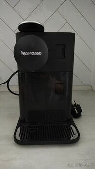 Kávovar Nespresso De’Longhi EN650