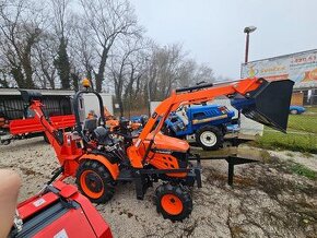 Malotraktor Avenger 26 4x4 s čelním nakladačem a podkopem
