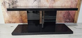 TV stolek