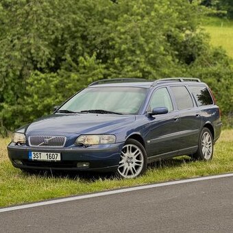 Volvo V70 2.4D5 AWD 2004 zachovalé (automat, nafta, kombi)