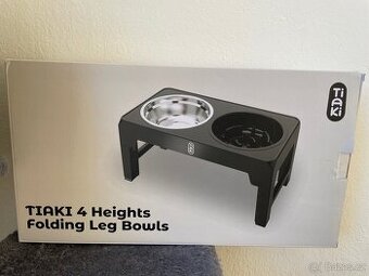 Vybavení pro psa - pelech, misky, vodítko, obojek