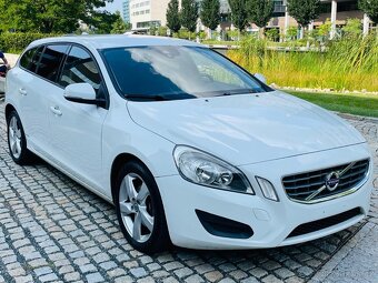 Volvo V60 2.0D 120KW 5VÁLEC MANUÁL BEZ KOROZE