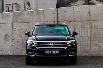 Volkswagen Touareg 3.0 TDI / TOP STAV / Night VIsion / Masáž