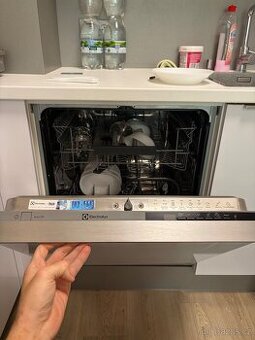 Vestavěná Myčka nadobí Electrolux 60cm