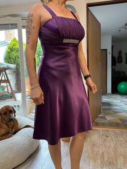 Dámské společenské šaty vel. M fialové