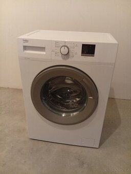Pračka BEKO - slim, 6kg. Spěchá...